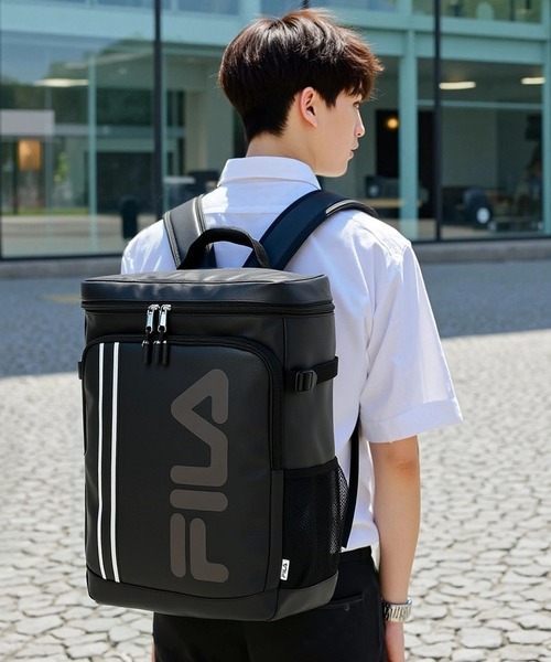 FILA（フィラ）の「【FILA/フィラ】ボックスリュック 大容量 30L 生活防水 撥水 PC収納・通学通勤 バックパック（バックパック/リュック・メンズ・ブラック/ネイビー/レッド/トリコロール/ネイビー×ホワイト/ブラック×ホワイト/その他1/ブラック×ピンク/ブラック系その他/ブラック×ブラック/ブラック系3/ブラック系2/ブラック系1/Black/Silver・FREE）」の20枚目の写真