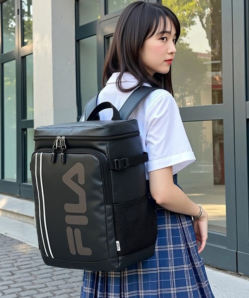 FILA（フィラ）の「【FILA/フィラ】ボックスリュック 大容量 30L 生活防水 撥水 PC収納・通学通勤 バックパック（バックパック/リュック・メンズ・ブラック/ネイビー/レッド/トリコロール/ネイビー×ホワイト/ブラック×ホワイト/その他1/ブラック×ピンク/ブラック系その他/ブラック×ブラック/ブラック系3/ブラック系2/ブラック系1/Black/Silver・FREE）」の19枚目の写真