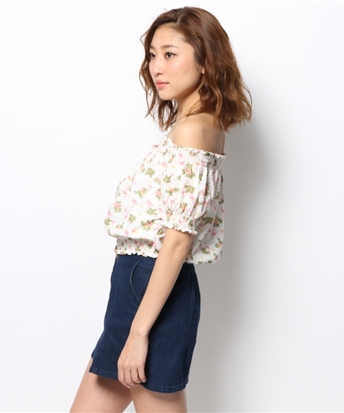 one after another NICE CLAUP（ワンアフターアナザーナイスクラップ）の「【ナイスクラップ】フラミンゴブラウス（シャツ/ブラウス・レディース・オフホワイト/ピンク/ブラック・FREE）」の6枚目の写真