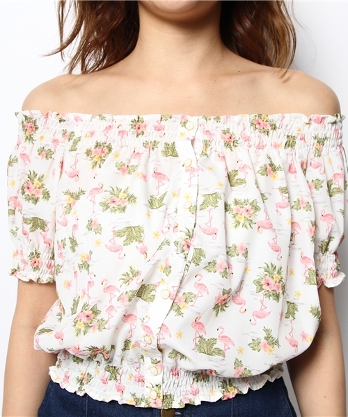 one after another NICE CLAUP（ワンアフターアナザーナイスクラップ）の「【ナイスクラップ】フラミンゴブラウス（シャツ/ブラウス・レディース・オフホワイト/ピンク/ブラック・FREE）」の4枚目の写真