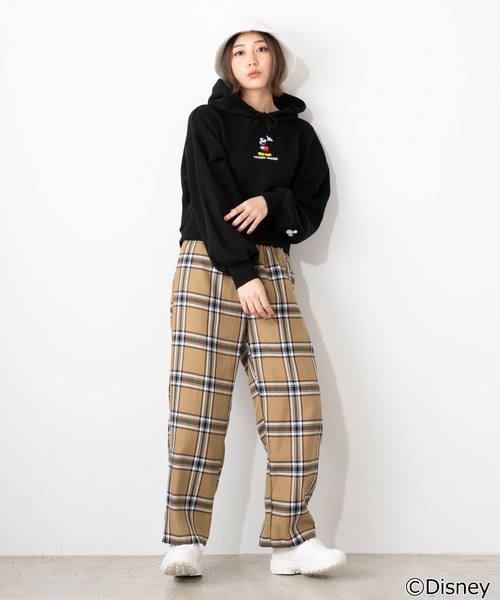 Disney（ディズニー）の「∴WEGO/Disneyワンポイントショートパーカー（パーカー・レディース・ブラック/ピンク/グリーン/アイボリー・FREE）」の19枚目の写真