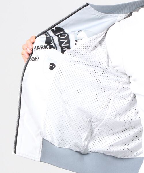 MARK & LONA（マークアンドロナ）の「Explosion Stand Zip Jumper