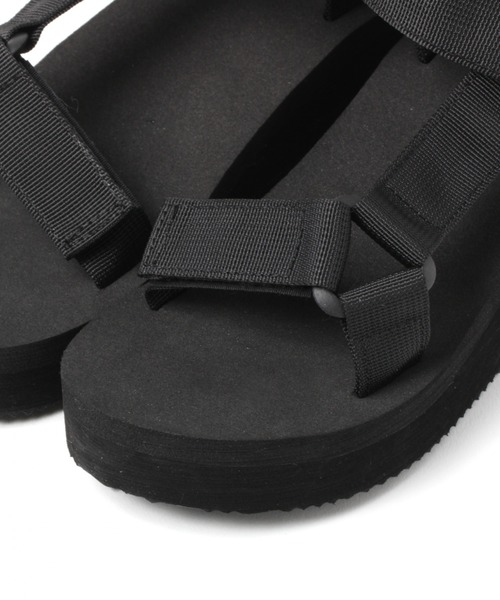 LAKOLE（ラコレ）の「プラットフォームサンダル / LAKOLE（サンダル・レディース・ブラック/ブラウン系その他/パープル・MEDIUM/LARGE/SMALL）」の4枚目の写真