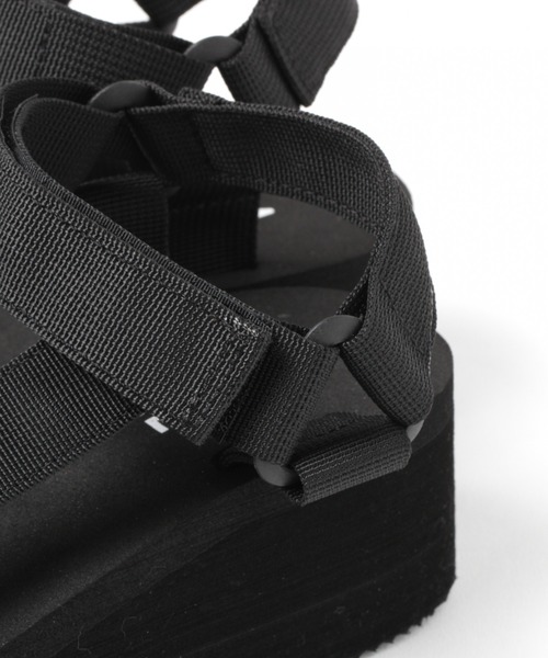 LAKOLE（ラコレ）の「プラットフォームサンダル / LAKOLE（サンダル・レディース・ブラック/ブラウン系その他/パープル・MEDIUM/LARGE/SMALL）」の5枚目の写真