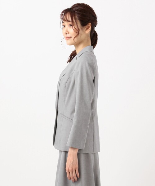 J.PRESS(ジェイプレス)の「【シワになりにくい】コットンフィッティーシャーク ジャケット(テーラードジャケット・レディース・ベージュ系・13/11/7/9)」の10枚目の写真