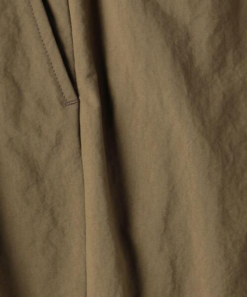 District（ディストリクト）の「＜District（ディストリクト）＞ ナイロン ２プリーツ ワイド（その他パンツ・メンズ・ブラック/ベージュ・LARGE/SMALL/MEDIUM/X-SMALL/XS）」の18枚目の写真