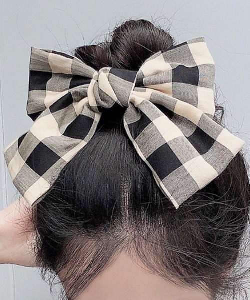 Fun & Daily（ファンアンドデイリー）の「F&D : ギンガムリボンビッグバレッタ（バレッタ/ヘアクリップ・レディース・ブラック/グリーン/ピンク・FREE）」の6枚目の写真