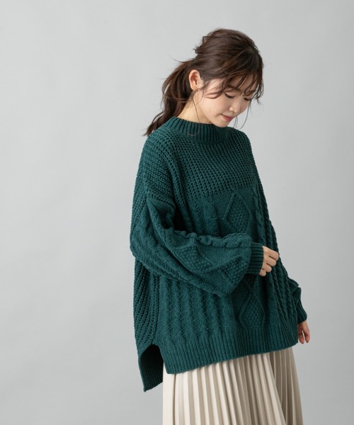prose verse(プロズヴェール)の「編地切替えモールヤーンビッグニット(ニット/セーター・レディース・グリーン/オフホワイト/キャメル/ブラック・フリ-)」の3枚目の写真