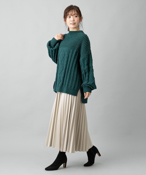 prose verse(プロズヴェール)の「編地切替えモールヤーンビッグニット(ニット/セーター・レディース・グリーン/オフホワイト/キャメル/ブラック・フリ-)」の11枚目の写真