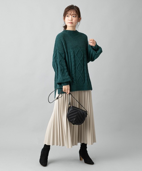 prose verse(プロズヴェール)の「編地切替えモールヤーンビッグニット(ニット/セーター・レディース・グリーン/オフホワイト/キャメル/ブラック・フリ-)」の13枚目の写真