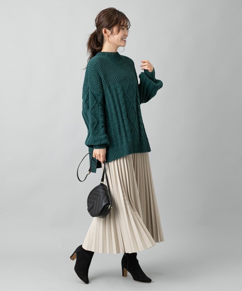 prose verse(プロズヴェール)の「編地切替えモールヤーンビッグニット(ニット/セーター・レディース・グリーン/オフホワイト/キャメル/ブラック・フリ-)」の14枚目の写真