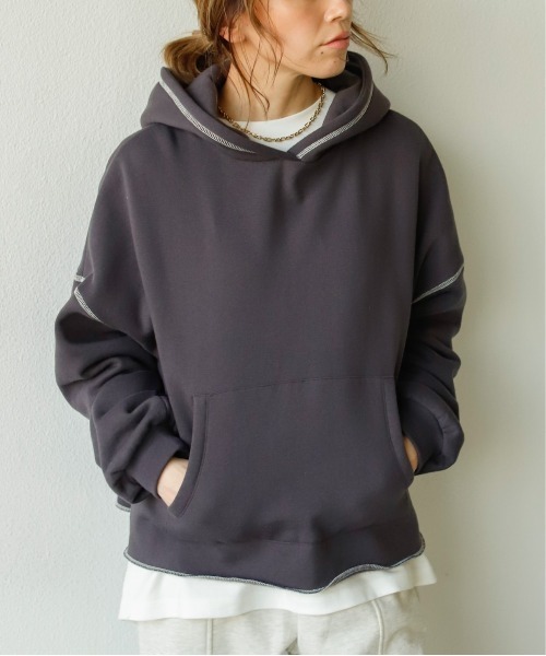 Auntie Rosa Holiday（アンティローザホリデー）の「オーバーステッチワイドパーカー（パーカー・レディース・チャコールグレー/パープル/カーキ/モカ/ナチュラル・FREE）」の2枚目の写真