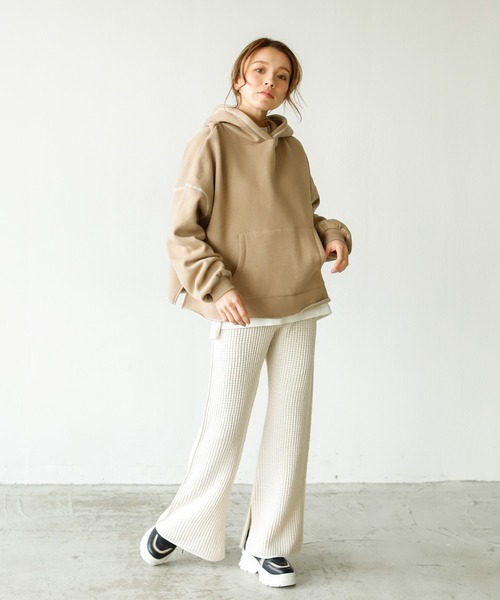 Auntie Rosa Holiday（アンティローザホリデー）の「オーバーステッチワイドパーカー（パーカー・レディース・チャコールグレー/パープル/カーキ/モカ/ナチュラル・FREE）」の19枚目の写真