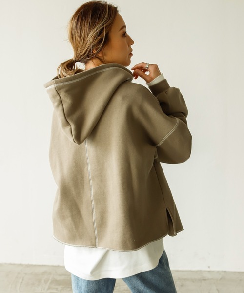 Auntie Rosa Holiday（アンティローザホリデー）の「オーバーステッチワイドパーカー（パーカー・レディース・チャコールグレー/パープル/カーキ/モカ/ナチュラル・FREE）」の8枚目の写真