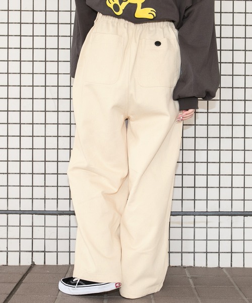 PairPair（ペアペア）の「【minagiコラボ】ピスネーム付きカーゴパンツ(ユニセックス)（カーゴパンツ・メンズ・アイボリー/パープル/カーキ・MEDIUM/LARGE）」の4枚目の写真