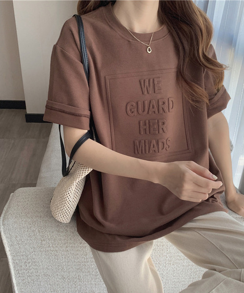 JUNOAH（ジュノア）の「エンボス加工ロゴTシャツ（Tシャツ/カットソー・レディース・グレー/ブラック/ネイビー/ホワイト/ブラウン・LARGE/MEDIUM/X-LARGE）」の16枚目の写真