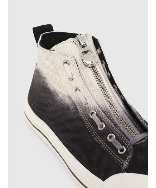 DIESEL(ディーゼル)の「メンズ デグラデ ロゴデニム スニーカー(スニーカー・メンズ・ブラック/ネイビー・40/43/44/41/42)」の9枚目の写真