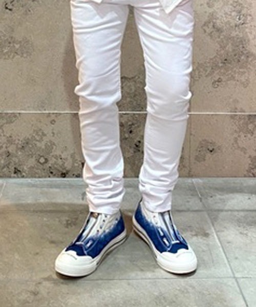 DIESEL(ディーゼル)の「メンズ デグラデ ロゴデニム スニーカー(スニーカー・メンズ・ブラック/ネイビー・40/43/44/41/42)」の2枚目の写真