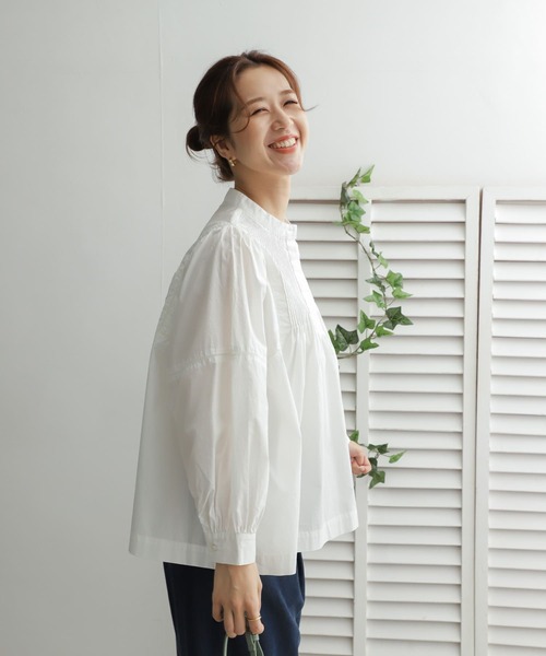 URBAN RESEARCH DOORS（アーバンリサーチドアーズ）の「コットンピンタックブラウス（シャツ/ブラウス・レディース・ブラック/オフホワイト・ONE）」の17枚目の写真