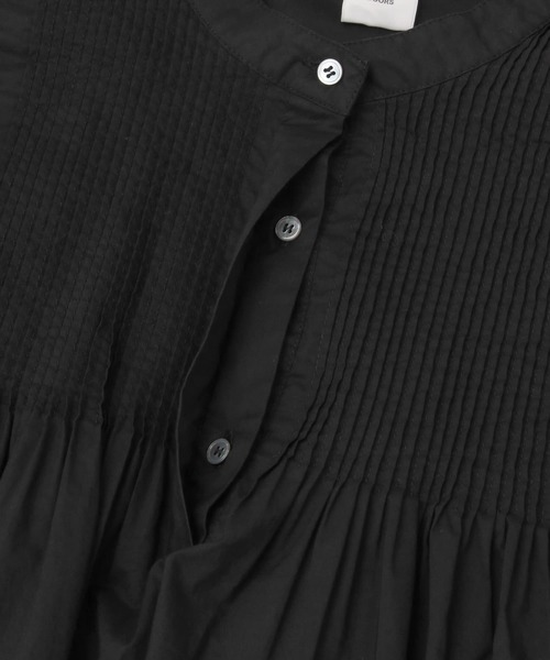 URBAN RESEARCH DOORS（アーバンリサーチドアーズ）の「コットンピンタックブラウス（シャツ/ブラウス・レディース・ブラック/オフホワイト・ONE）」の18枚目の写真
