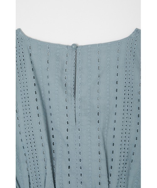 MOUSSY(マウジー)の「V/N LACE FRILL トップス(タンクトップ・レディース・ブラック/アイボリー/ライトブルー・1/2)」の14枚目の写真