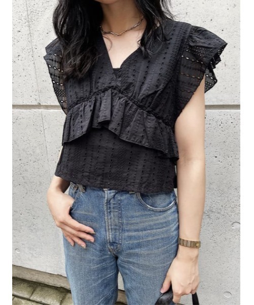 MOUSSY(マウジー)の「V/N LACE FRILL トップス(タンクトップ・レディース・ブラック/アイボリー/ライトブルー・1/2)」の21枚目の写真