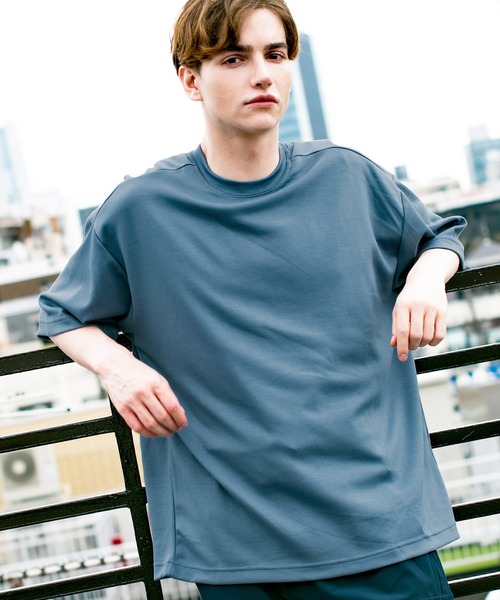 8(eight)(エイト)の「接触冷感COOLTシャツ(Tシャツ/カットソー・メンズ・ベージュ/ピンク/テラコッタ/パープル/ブルー/ホワイト/サックスブルー/ブラック/グレー/マスタード・X-LARGE/SMALL/MEDIUM/LARGE)」の6枚目の写真