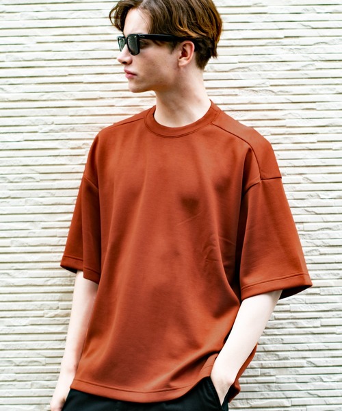 8(eight)(エイト)の「接触冷感COOLTシャツ(Tシャツ/カットソー・メンズ・ベージュ/ピンク/テラコッタ/パープル/ブルー/ホワイト/サックスブルー/ブラック/グレー/マスタード・X-LARGE/SMALL/MEDIUM/LARGE)」の4枚目の写真