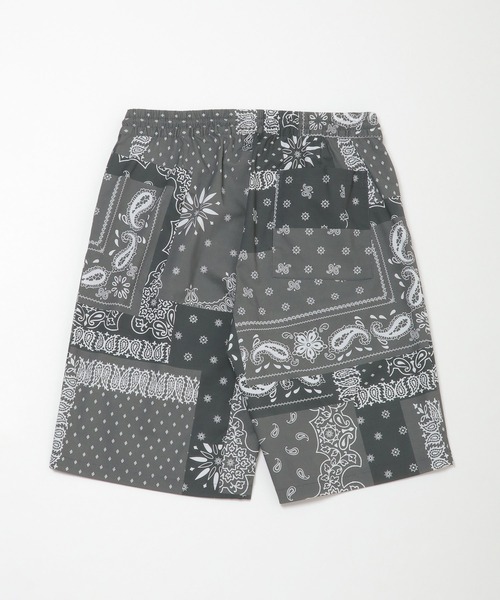 ikka(イッカ)の「ストレッチバンダナプリントショーツ(その他パンツ・メンズ・チャコールグレー/ブラウン・M/L)」の3枚目の写真