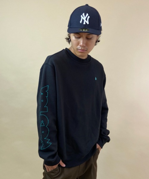 VOLCOM（ボルコム）の「VOLCOM/ボルコム ルーズシルエット バックプリントスウェット A4632105（スウェット・メンズ・ブラック・S/M/L/XL）」の7枚目の写真