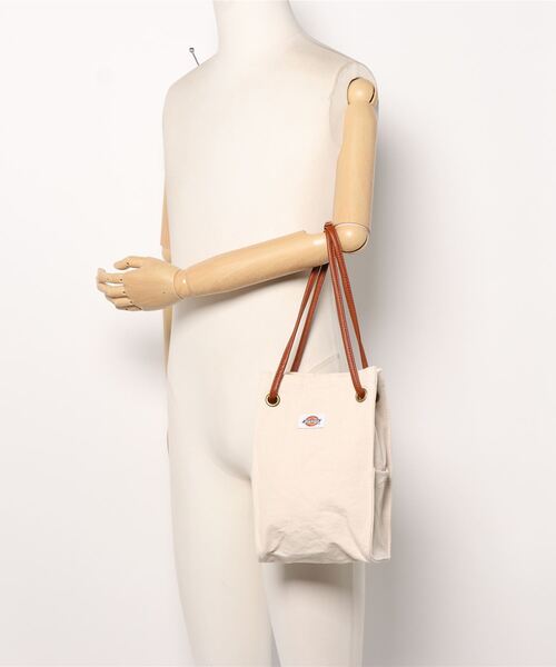 Dickies（ディッキーズ）の「Dickies　SQUARE CANVAS TOTEBAG（トートバッグ・メンズ・ブラック/ライトブラウン/オフホワイト/サックスブルー・FREE）」の9枚目の写真
