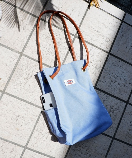 Dickies（ディッキーズ）の「Dickies　SQUARE CANVAS TOTEBAG（トートバッグ・メンズ・ブラック/ライトブラウン/オフホワイト/サックスブルー・FREE）」の4枚目の写真