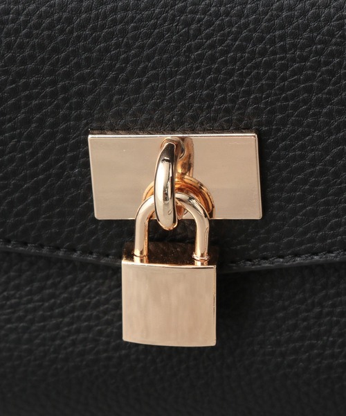 A part by(アパートバイ)の「カギツキミニショルダーバッグ 238025(ショルダーバッグ・レディース・ブラック/オフホワイト・FREE)」の11枚目の写真
