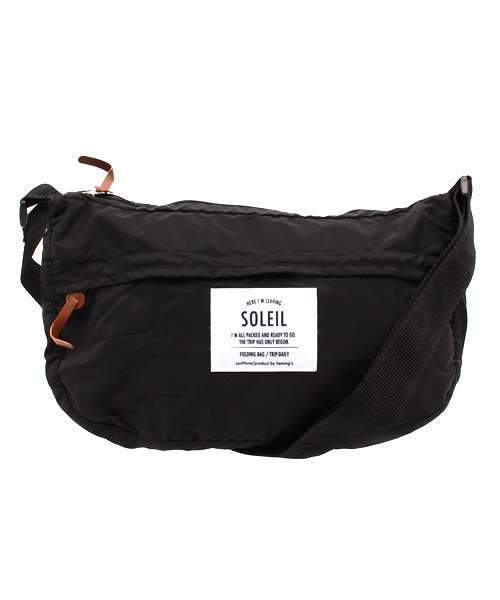 LBC（エルビーシー）の「レジスタントソレイユショルダー（ショルダーバッグ・レディース・ブラック/レッド/ネイビー/ベージュ/イエロー/オフホワイト/グレー/ワインレッド・ONE SIZE）」の2枚目の写真