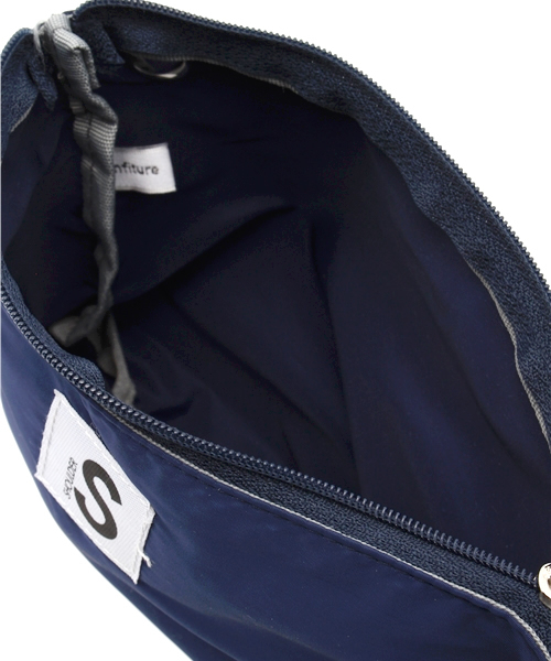 LBC（エルビーシー）の「レジスタントソレイユショルダー（ショルダーバッグ・レディース・ブラック/レッド/ネイビー/ベージュ/イエロー/オフホワイト/グレー/ワインレッド・ONE SIZE）」の20枚目の写真