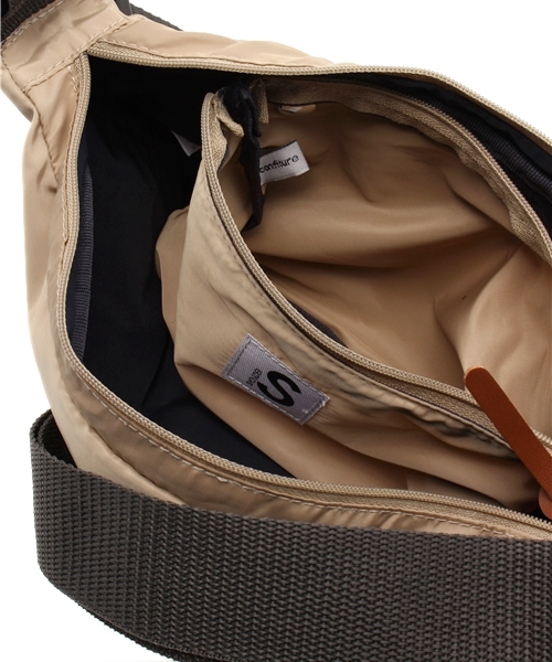 LBC（エルビーシー）の「レジスタントソレイユショルダー（ショルダーバッグ・レディース・ブラック/レッド/ネイビー/ベージュ/イエロー/オフホワイト/グレー/ワインレッド・ONE SIZE）」の14枚目の写真