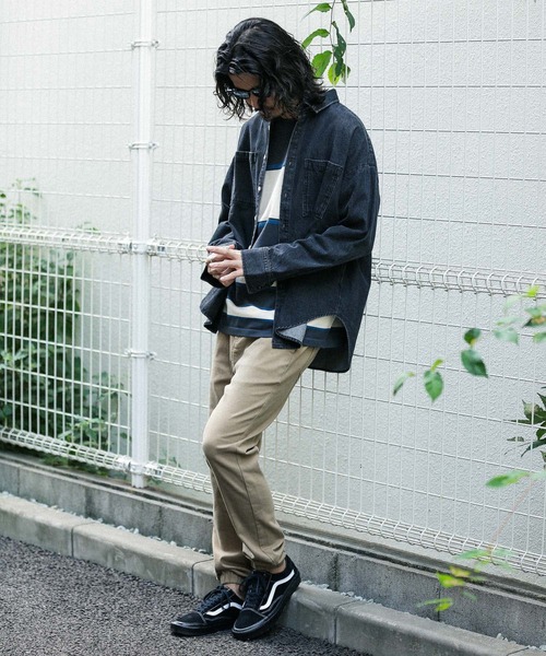 URBAN RESEARCH Sonny Label（アーバンリサーチサニーレーベル）の「オーバーサイズシャツ（シャツ/ブラウス・メンズ・インディゴブルー/ブラウン/ブラック系その他・MEDIUM/LARGE）」の17枚目の写真