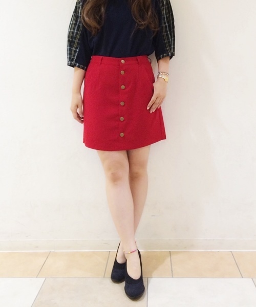 Chico(チコ)の「前開きBOXスカート(スカート・レディース・キャメル/グリーン/ネイビー/ゴールド・FREE)」の4枚目の写真