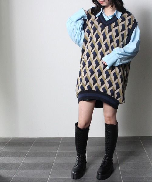 one way（ワンウェイ）の「【oneway Jeans】スクエア柄ニットベスト（ベスト・レディース・ブラック/ライトブルー/パープル・FREE）」の12枚目の写真