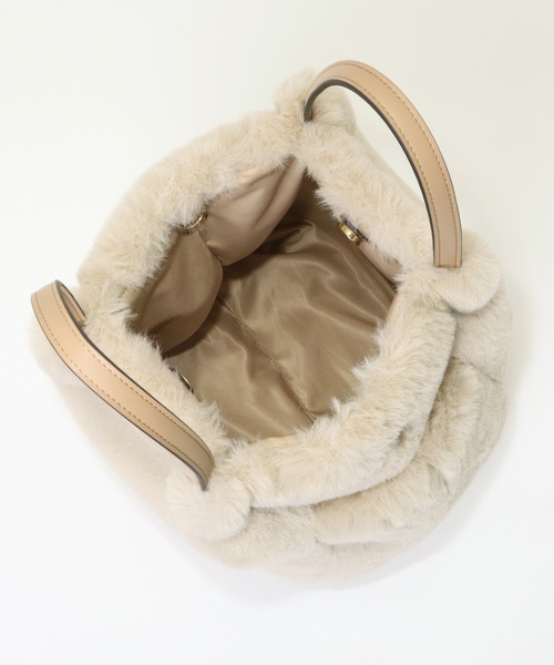 ikka（イッカ）の「エコファー2WAY Wポケットトートバッグ（ショルダーバッグ・レディース・オフホワイト/ブラウン/ピンク/ダークグリーン・FREE）」の19枚目の写真