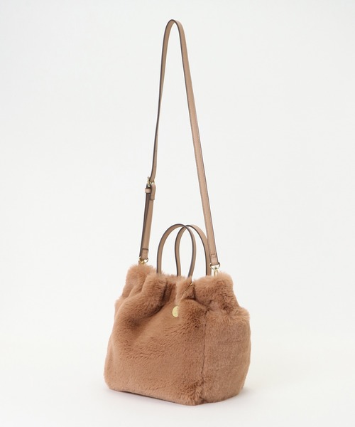 ikka（イッカ）の「エコファー2WAY Wポケットトートバッグ（ショルダーバッグ・レディース・オフホワイト/ブラウン/ピンク/ダークグリーン・FREE）」の5枚目の写真