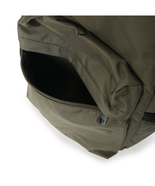 Guess（ゲス）の「ELVIS Backpack（バックパック/リュック・メンズ・ブラック/ブルー/その他・ONE SIZE）」の8枚目の写真