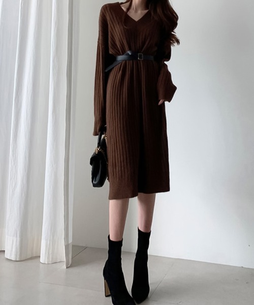 Doula Doula（ドゥーラドゥーラ）の「Vネックリブニットワンピース（ワンピース・レディース・オフホワイト/ブラウン/ブラック・FREE）」の8枚目の写真