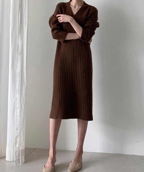 Doula Doula（ドゥーラドゥーラ）の「Vネックリブニットワンピース（ワンピース・レディース・オフホワイト/ブラウン/ブラック・FREE）」の10枚目の写真