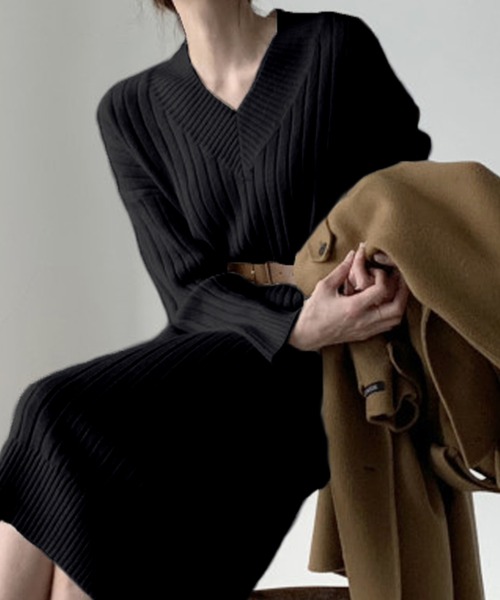 Doula Doula（ドゥーラドゥーラ）の「Vネックリブニットワンピース（ワンピース・レディース・オフホワイト/ブラウン/ブラック・FREE）」の22枚目の写真