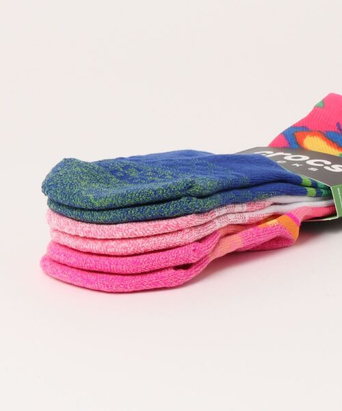 crocs(クロックス)の「クロックス crocs クロックス ソックス キッズ クルー エバーグリーン 3 パック Crocs Socks Kid Crew Evergreen 3-Packs(ソックス/靴下・キッズ・マルチ・S/L/M)」の2枚目の写真