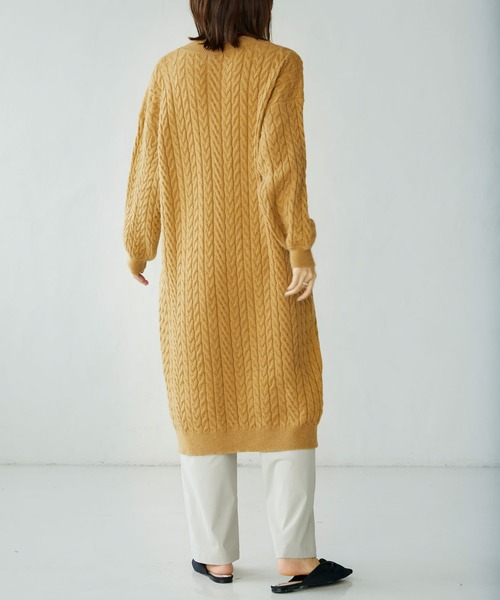 SAISON DE PAPILLON(セゾンドパピヨン)の「ケーブル編みVネックニットワンピース(ワンピース・レディース・ベージュ/アイボリー/グレー・S/L/M)」の16枚目の写真