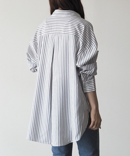 Riberry（リベリー）の「ポケット付きルーズシャツ（シャツ/ブラウス・レディース・グレー/ラベンダー・MEDIUM）」の6枚目の写真