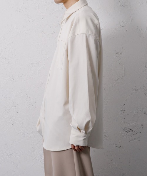 Adoon plain（アドーンプレーン）の「【Adoon plain】ビッグカラーシャツ（シャツ/ブラウス・メンズ・グレー/アイボリー・MEDIUM/LARGE）」の4枚目の写真