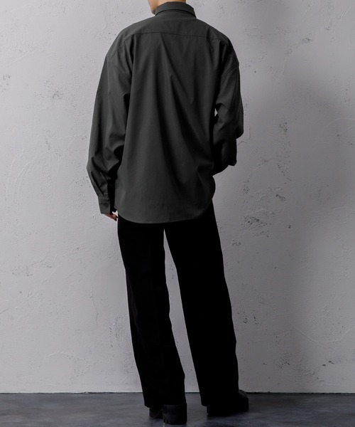 Adoon plain（アドーンプレーン）の「【Adoon plain】ビッグカラーシャツ（シャツ/ブラウス・メンズ・グレー/アイボリー・MEDIUM/LARGE）」の5枚目の写真